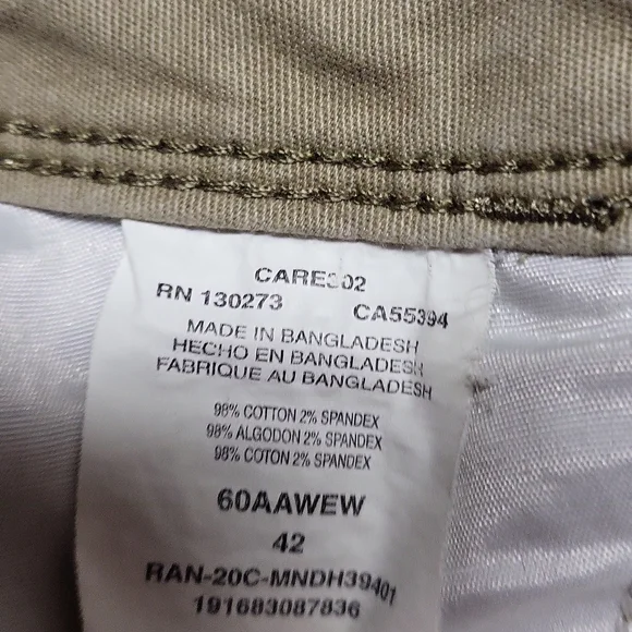 Wrangler relaxed fit cargo shorts - Picture 3 of 3